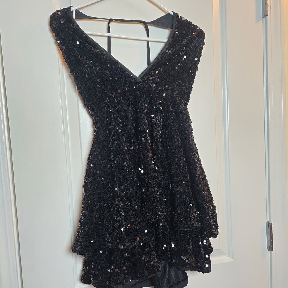 Fashion Nova Black Halter Sequin Dress